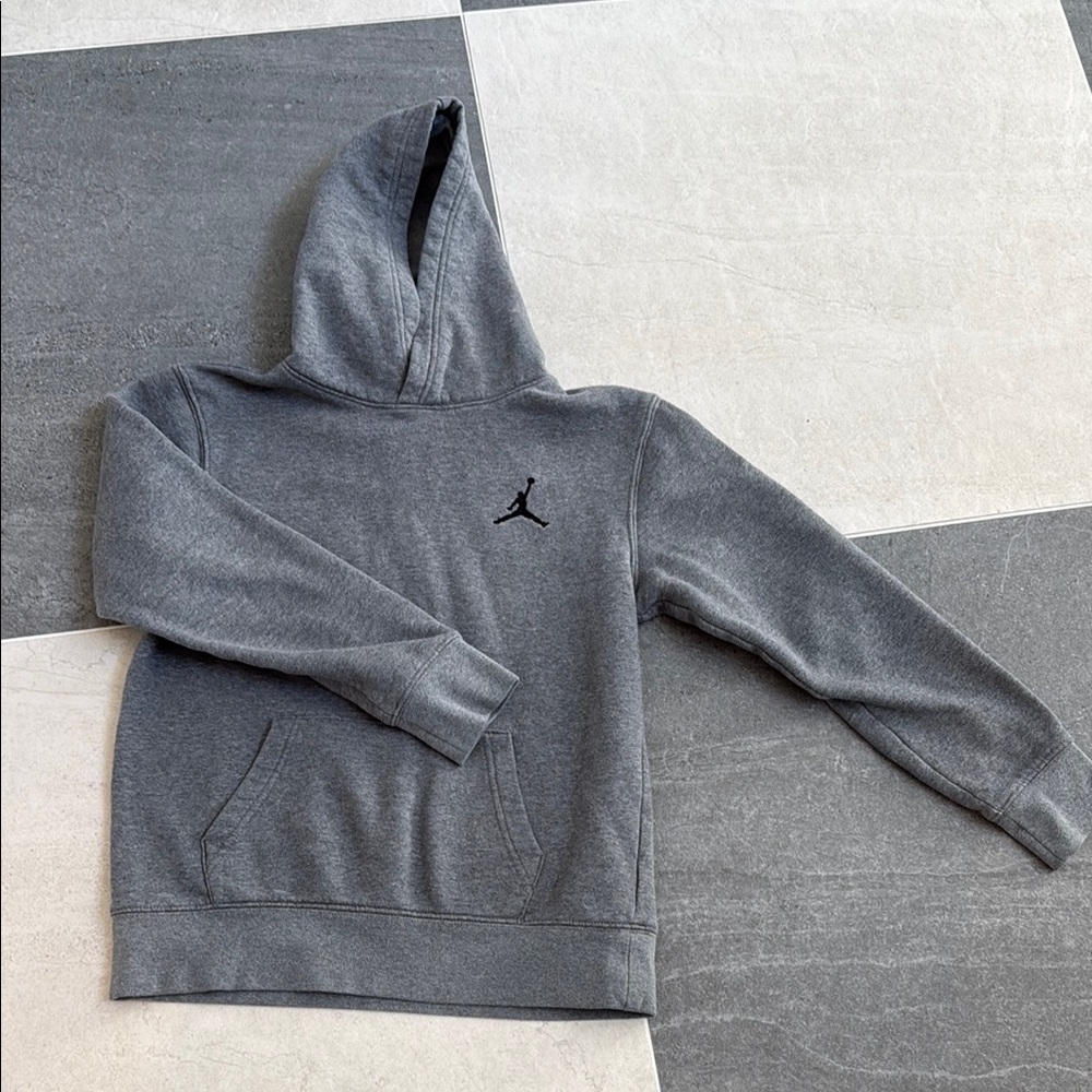Jordan Kids Size Large MJ Essentials Pullover Hoodie